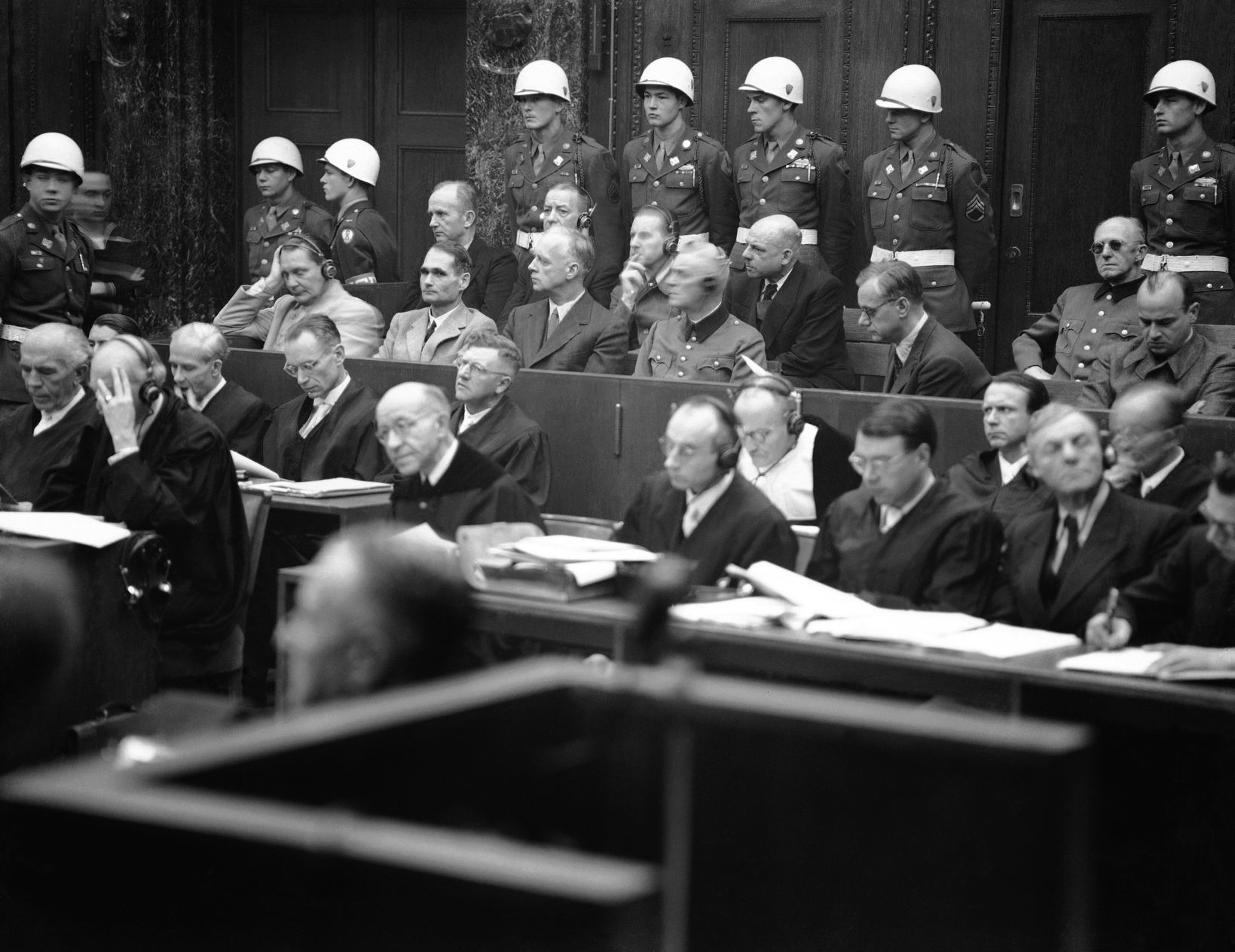 1945: Hermann Goering, Rudolf Hess